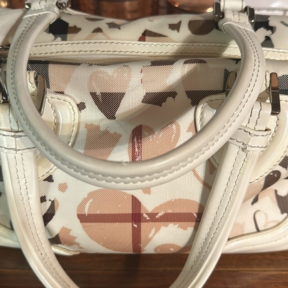 Burberry patent Nova check heart Chester bowling bag with COA. - Picture 6 of 16